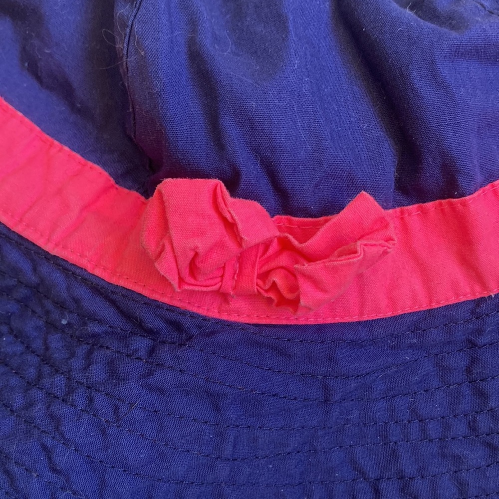 Carter’s Hat - Picture 4 of 7
